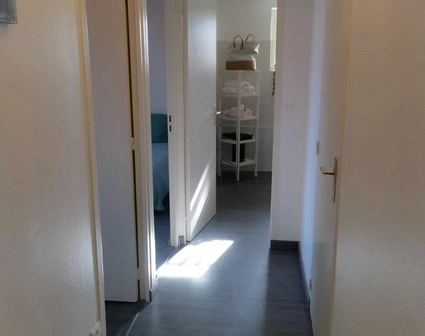 Fleurs De Lys Apartment Saint-Germain-Lespinasse France
